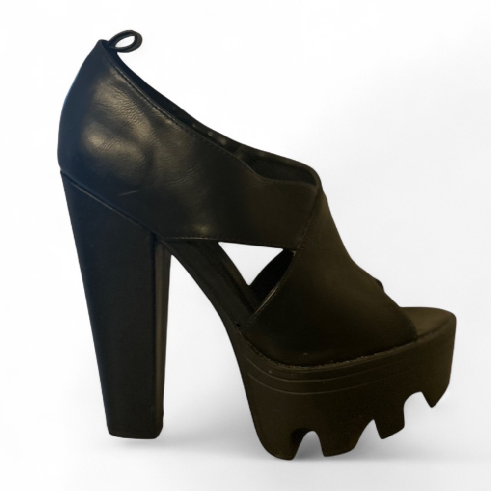 Wild Diva Platform Heel Shoes
